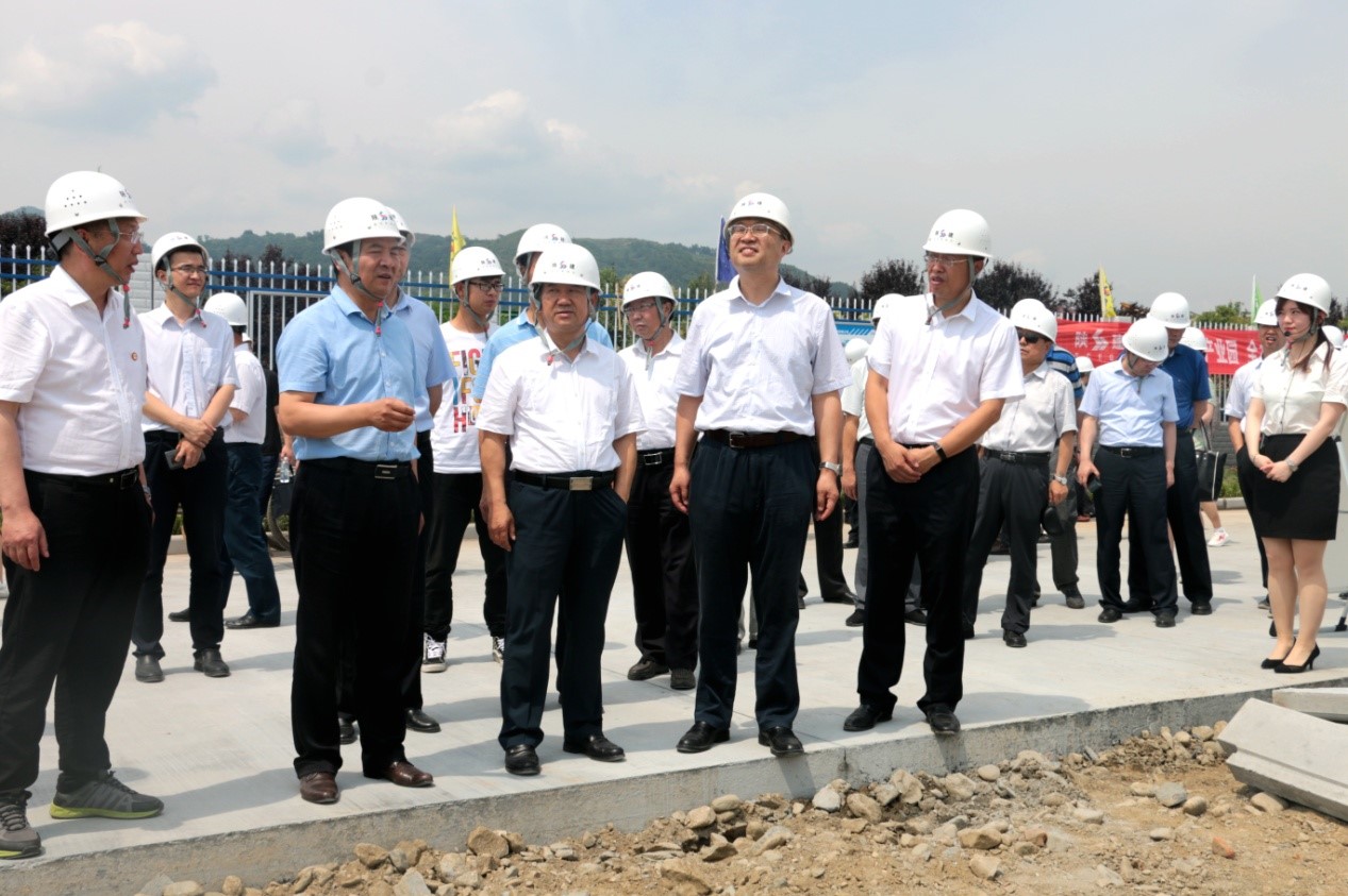 省國資委系統(tǒng)脫貧攻堅(jiān)小組觀摩陜建（安康）新型建材工業(yè)園